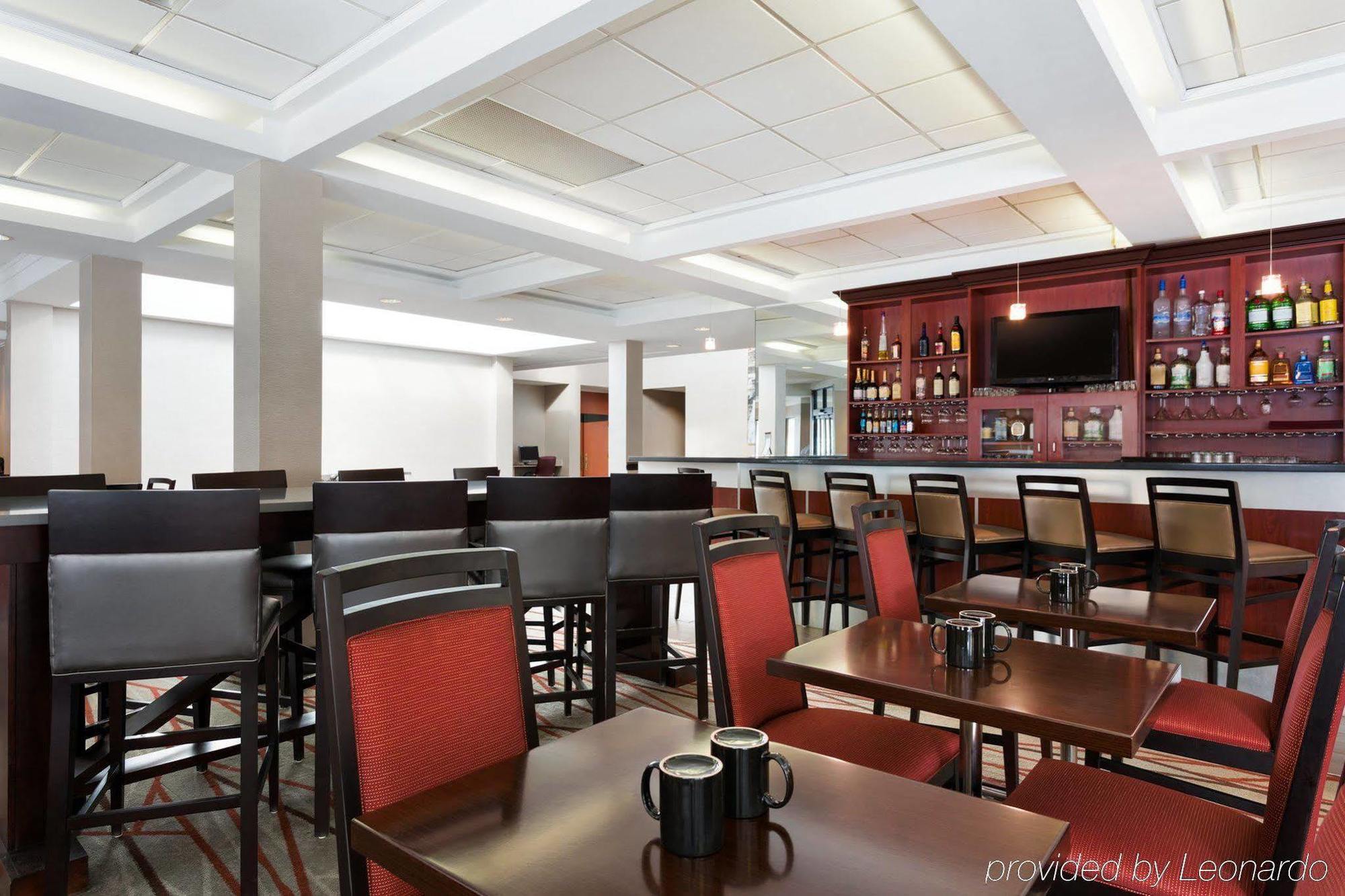Radisson Akron-fairlawn Copley 3*